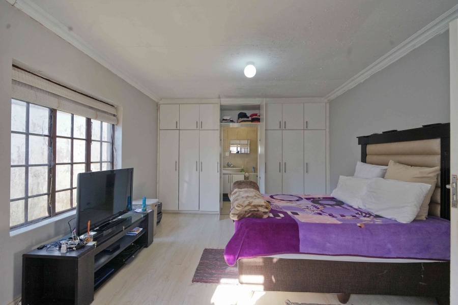 5 Bedroom Property for Sale in Vincent Eastern Cape